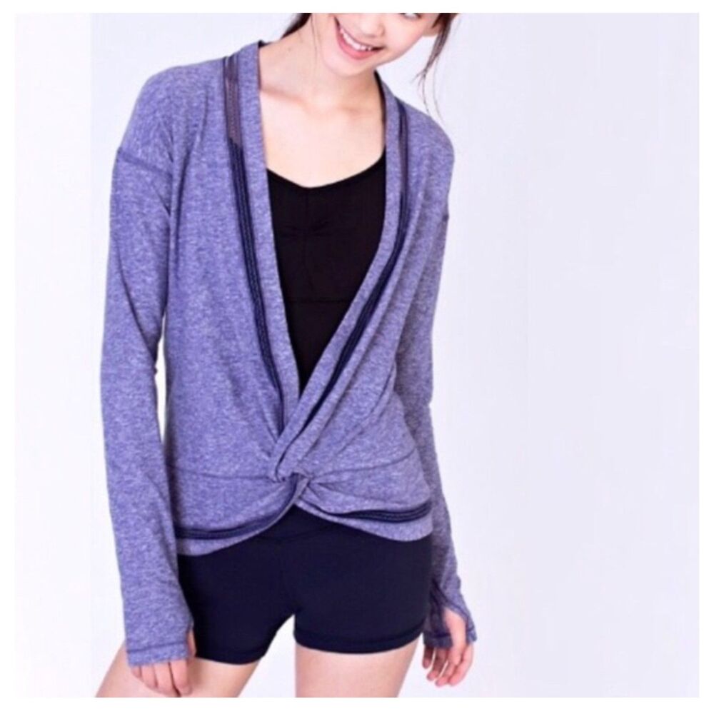 Ivivva  by Lululemon Own the move twist front  size 12